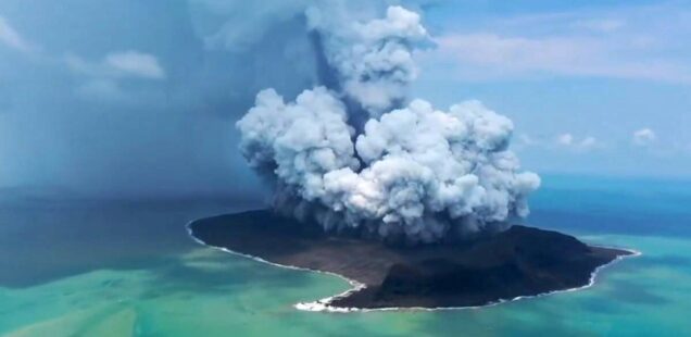 学者：汤加海底火山喷发或为“千年一遇"
